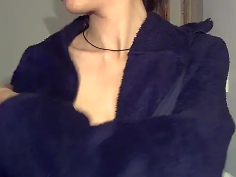 MAAYRA 09 online show from December 21, 2025, 10:06 am