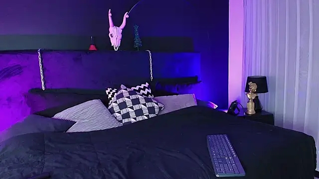 Snapshot of Aylen_darkmoor chatting on November 15, 2025, 7:51 pm Aylen darkmoor online show from November 15, 2025, 7:51 pm