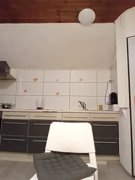 Snapshot of Daniela92@xh chatting on November 12, 2025, 2:10 pm Daniela92xh online show from November 12, 2025, 2:10 pm