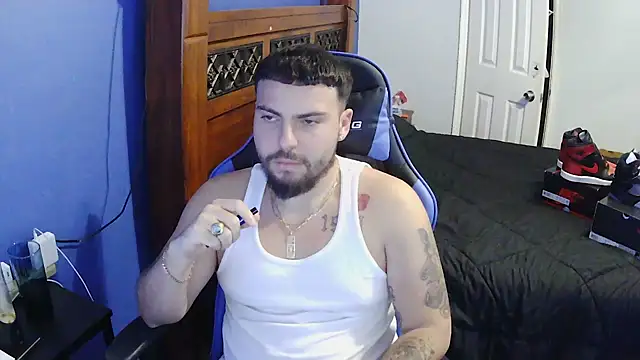 Snapshot of MasterKvn chatting on February 13, 2025, 3:50 am MasterKvn online show from February 13, 2025, 3:50 am