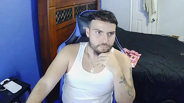 Snapshot of MasterKvn chatting on March 12, 2025, 1:58 am MasterKvn online show from March 12, 2025, 1:58 am