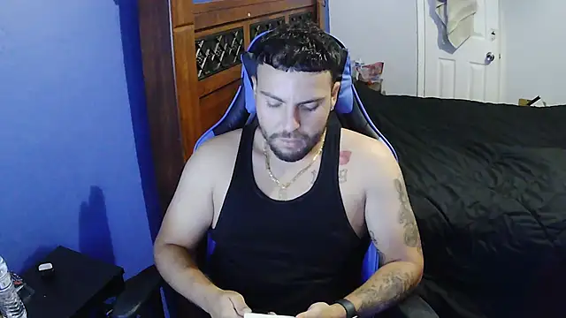 Snapshot of MasterKvn chatting on October 29, 2025, 8:13 am MasterKvn online show from October 29, 2025, 8:13 am