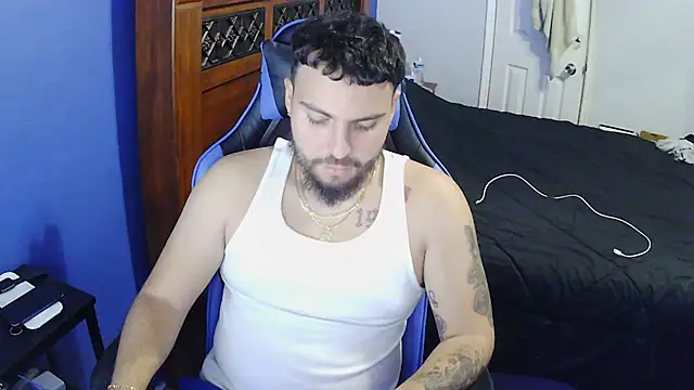 Snapshot of MasterKvn chatting on March 10, 2025, 8:39 am MasterKvn online show from March 10, 2025, 8:39 am