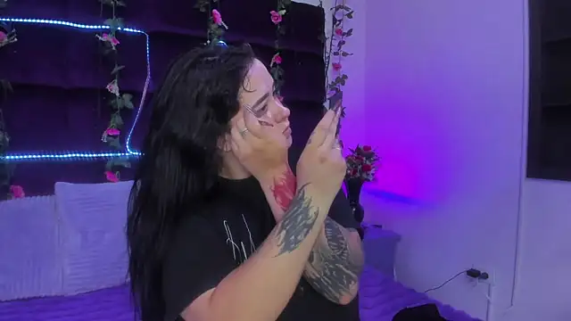 Victoria Rossy online show from March 31, 2026, 9:06 pm