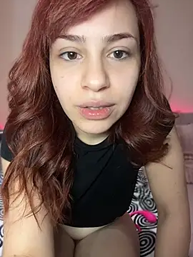 Snapshot of AgnesCampp chatting on July 13, 2026, 6:40 pm AgnesCampp online show from July 13, 2026, 6:40 pm
