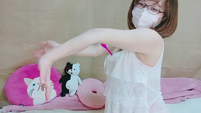 Snapshot of Arisa_san__ chatting on December 4, 2024, 6:16 am Arisa san online show from December 4, 2024, 6:16 am