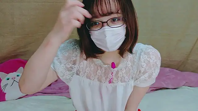 Snapshot of Arisa_san__ chatting on December 9, 2024, 10:11 am Arisa san online show from December 9, 2024, 10:11 am