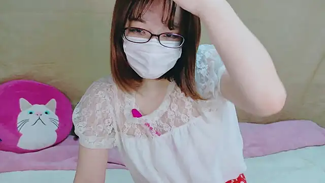 Snapshot of Arisa_san__ chatting on January 11, 2025, 10:18 pm Arisa san online show from January 11, 2025, 10:18 pm