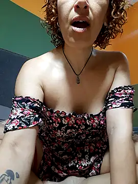 Snapshot of Mardul-ce chatting on September 20, 2025, 2:33 pm Mardul-ce online show from September 20, 2025, 2:33 pm