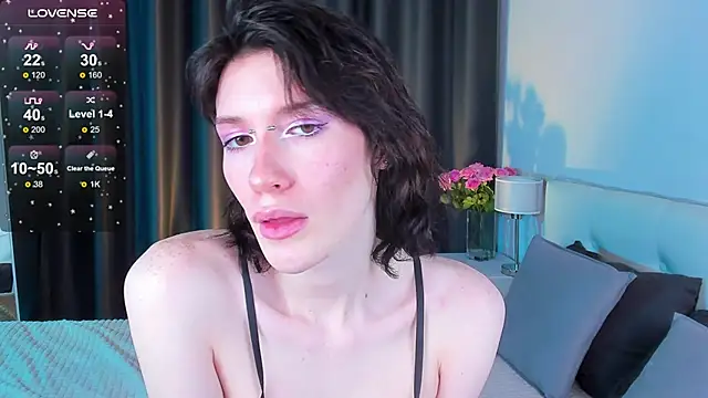 Snapshot of Kolette_Gray chatting on February 6, 2025, 1:10 pm Kolette Gray online show from February 6, 2025, 1:10 pm