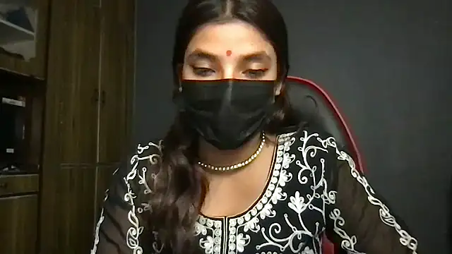 callmeshreya online show from April 23, 2026, 7:26 am