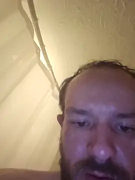 Spunwhiteboy1992 online show from April 1, 2026, 1:12 pm