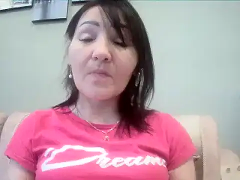 Snapshot of ClaireSunset chatting on June 4, 2026, 5:28 pm ClaireSunset online show from June 4, 2026, 5:28 pm