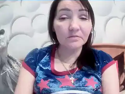 ClaireSunset online show from April 7, 2026, 5:37 pm