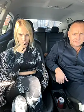 Snapshot of DonorDi chatting on October 21, 2025, 10:25 am DonorDi online show from October 21, 2025, 10:25 am