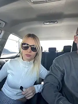 Snapshot of DonorDi chatting on March 22, 2025, 11:53 am DonorDi online show from March 22, 2025, 11:53 am