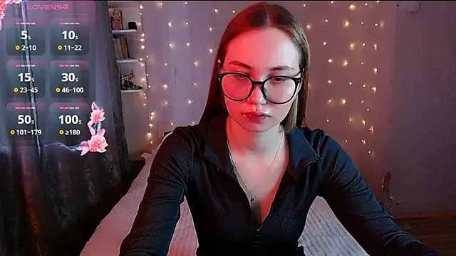 Snapshot of Miya_Mark chatting on January 28, 2025, 12:22 pm Miya Mark online show from January 28, 2025, 12:22 pm