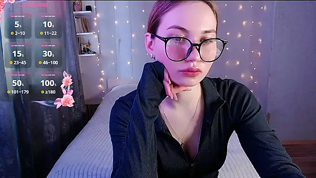 Snapshot of Miya_Mark chatting on February 21, 2025, 2:06 pm Miya Mark online show from February 21, 2025, 2:06 pm