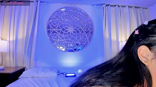 Belliinda 21 online show from December 15, 2025, 6:58 pm