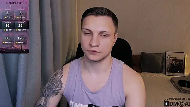 handsome guy01 online show from February 3, 2026, 2:53 am