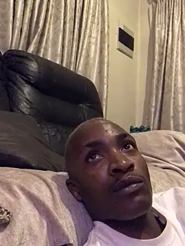 Cum n-Collect online show from December 6, 2024, 9:51 pm