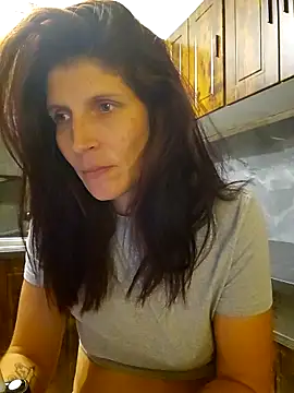 Snapshot of Lenchen_ chatting on June 7, 2026, 7:52 pm Lenchen online show from June 7, 2026, 7:52 pm