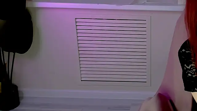 Snapshot of CarolGiggly chatting on December 3, 2025, 9:53 am CarolGiggly online show from December 3, 2025, 9:53 am