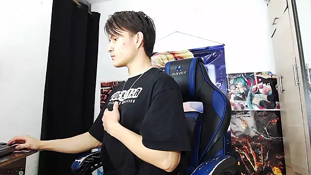 Snapshot of sr_jaeger chatting on November 28, 2025, 8:20 pm sr jaeger online show from November 28, 2025, 8:20 pm