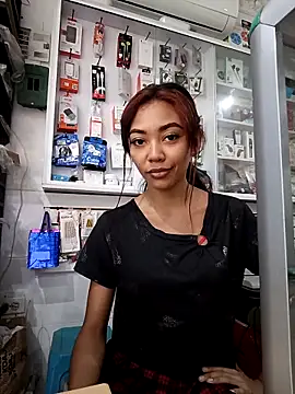 lianisrose online show from October 26, 2025, 3:01 pm