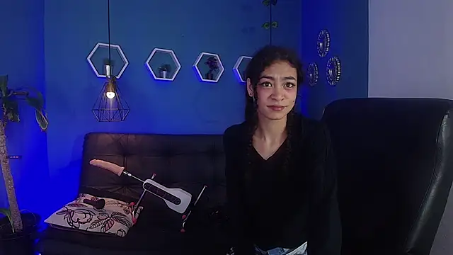 Snapshot of Aurora_ath chatting on December 16, 2025, 9:13 am Aurora ath online show from December 16, 2025, 9:13 am