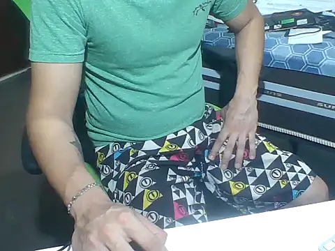 Snapshot of SOLESFETISHBR chatting on October 3, 2025, 2:07 pm SOLESFETISHBR online show from October 3, 2025, 2:07 pm