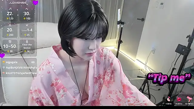 darcie  online show from March 16, 2025, 1:17 pm