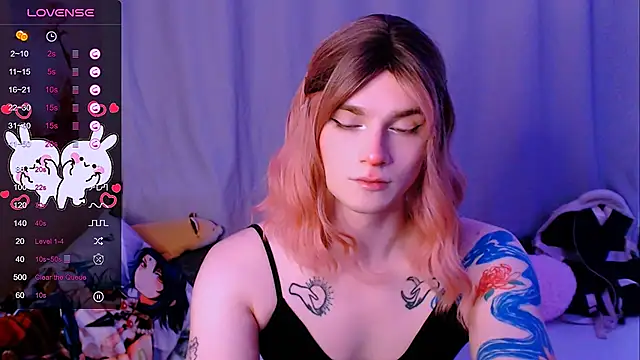 Snapshot of Alice_Hells chatting on December 1, 2025, 8:26 am Alice Hells online show from December 1, 2025, 8:26 am