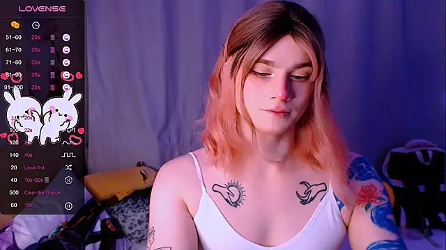 Snapshot of Alice_Hells chatting on November 1, 2025, 5:47 am Alice Hells online show from November 1, 2025, 5:47 am