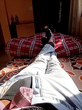 Snapshot of RRahullove69 chatting on December 17, 2025, 8:08 am RRahullove69 online show from December 17, 2025, 8:08 am