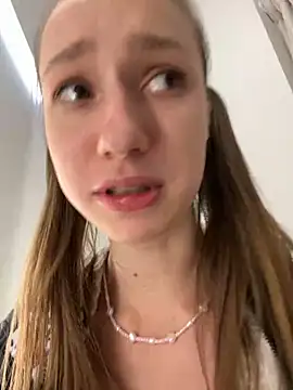 Snapshot of Lia__Love chatting on March 21, 2025, 3:13 pm Lia Love online show from March 21, 2025, 3:13 pm