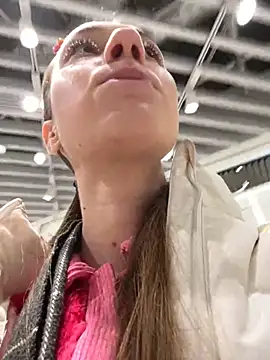 Snapshot of Lia__Love chatting on February 13, 2025, 1:15 pm Lia Love online show from February 13, 2025, 1:15 pm