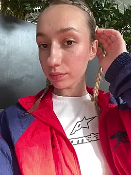 Snapshot of Lia__Love chatting on September 9, 2025, 12:14 pm Lia Love online show from September 9, 2025, 12:14 pm