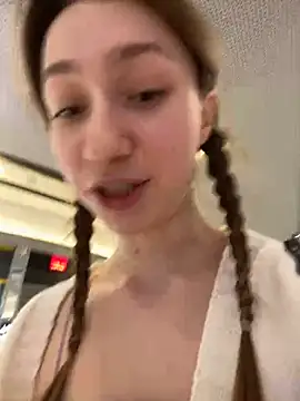 Snapshot of Lia__Love chatting on February 11, 2025, 3:18 pm Lia Love online show from February 11, 2025, 3:18 pm