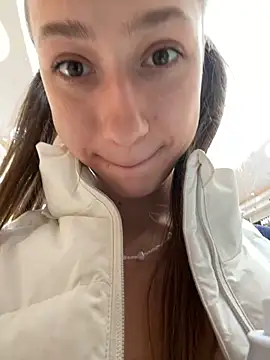 Snapshot of Lia__Love chatting on March 15, 2025, 8:15 am Lia Love online show from March 15, 2025, 8:15 am