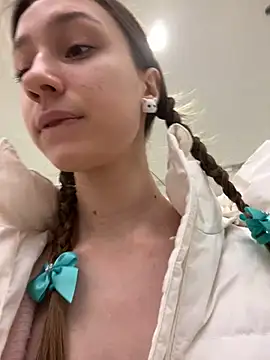 Snapshot of Lia__Love chatting on January 27, 2025, 12:16 pm Lia Love online show from January 27, 2025, 12:16 pm