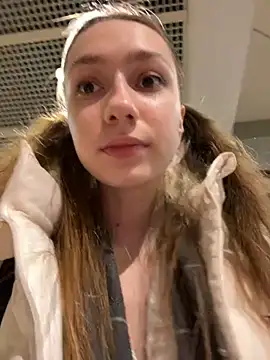 Snapshot of Lia__Love chatting on February 5, 2025, 10:08 am Lia Love online show from February 5, 2025, 10:08 am