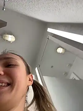 Snapshot of Lia__Love chatting on November 23, 2025, 1:10 pm Lia Love online show from November 23, 2025, 1:10 pm