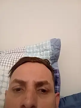 Snapshot of Tonygoias34 chatting on September 20, 2025, 3:28 pm Tonygoias34 online show from September 20, 2025, 3:28 pm