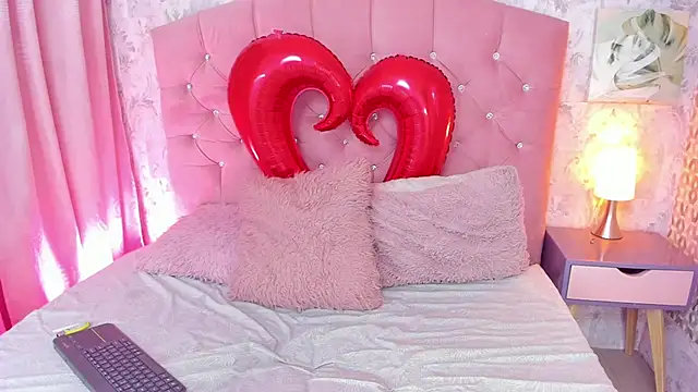 Snapshot of blaiine_colfer chatting on February 10, 2025, 3:24 am blaiine colfer online show from February 10, 2025, 3:24 am