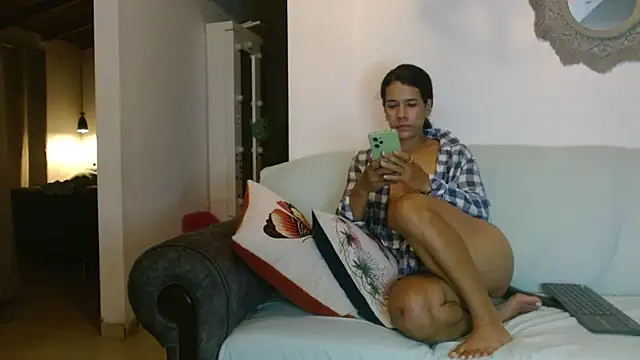 Vanessa Aniston online show from April 10, 2026, 12:17 am