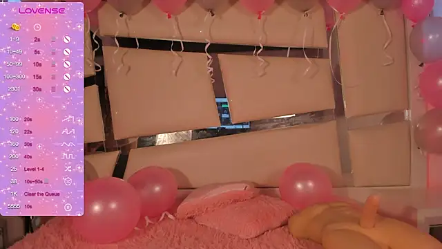 Snapshot of Mis__lola chatting on October 10, 2025, 9:04 pm Mis  lola online show from October 10, 2025, 9:04 pm