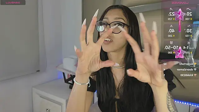 Snapshot of Mis__lola chatting on December 3, 2024, 10:45 pm Mis  lola online show from December 3, 2024, 10:45 pm