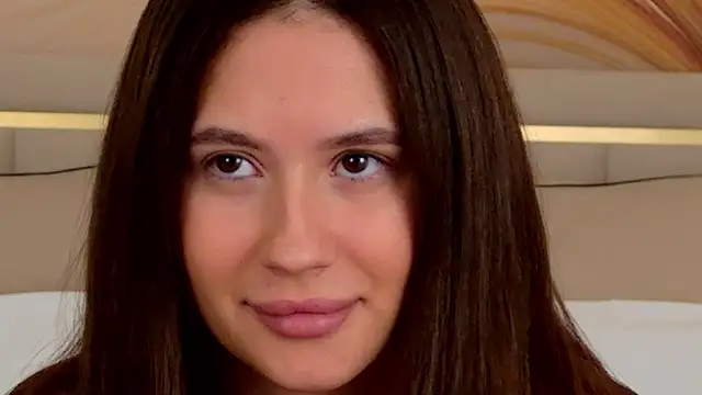 Snapshot of milaleoneli chatting on February 16, 2026, 3:10 pm milaleoneli online show from February 16, 2026, 3:10 pm