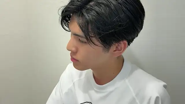 Lio kun online show from May 3, 2026, 1:47 pm